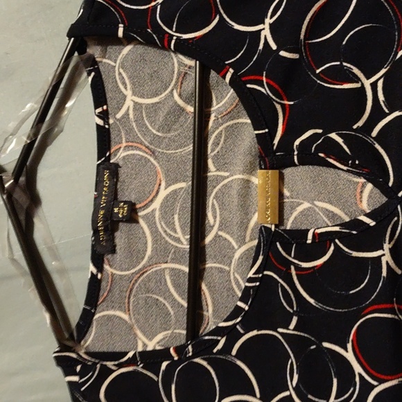 Top - Picture 2 of 3